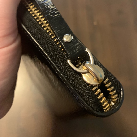 Kate Spade Zip Wallet - Picture 5 of 10